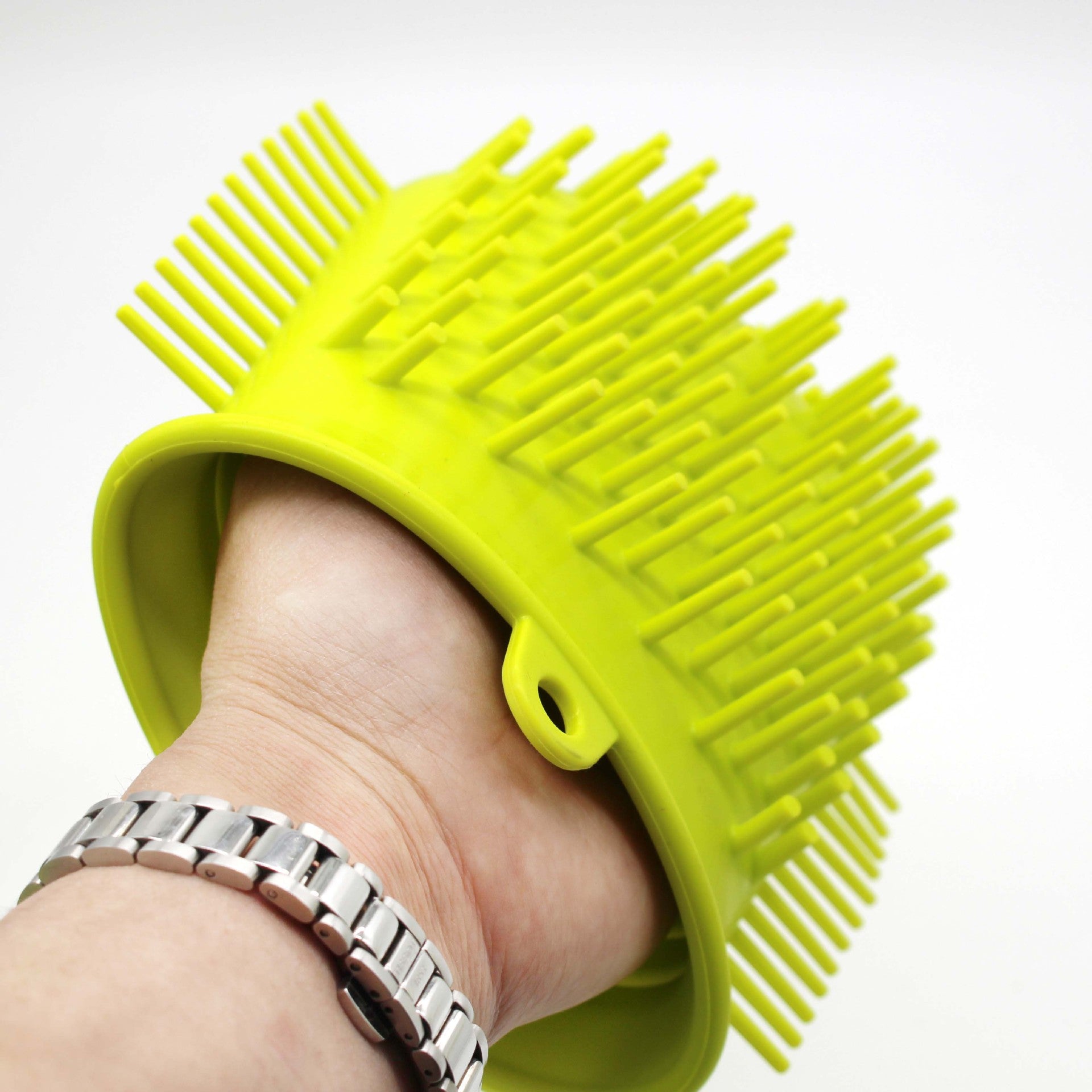 Soft Silicone Pet Paw Cleaner – Gentle Dirt Remover for Dogs & Cats (No Water Needed)