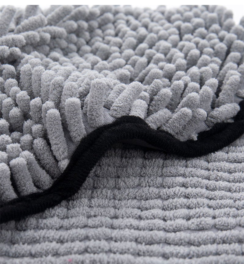 Super Absorbent Pet Drying Towel – Quick-Dry Microfiber Bath Wrap for Dogs & Cats